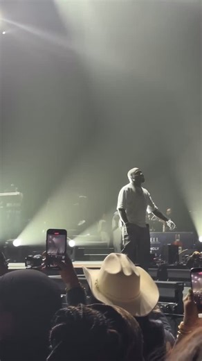 API ENTERTAINMENT - EVENTS // FILM // PRODUCTIONS on Instagram: "Davido wrapped the show with “With You” ft. Omah Lay - the 2025 anthem that’s been owning every stage. #Apitainment #Davido #5iveAliveTour"