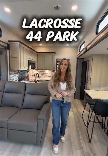 Lacrosse 44Park - Explore the 44FT Destination Trailer