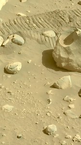 44K views · 811 reactions | Rover Marks and Rocks on Mars Surface These are the tracks of the Mars Rover on the surface of Mars, moving across rocks, sand, and ancient formations. The rover studies these unique rock formations to look for signs of water, minerals, and clues about whether Mars once supported life. Every track left behind is a step forward in exploring the Red Planet. #space #SpaceX #NASA #fblifestyle | Space Journey | Facebook