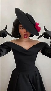 A glamourous Halloween bride!