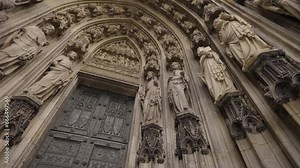 koln statues outside the cathedral, fg01