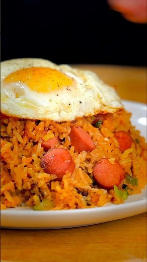 Arroz Con Salchicha y Huevo