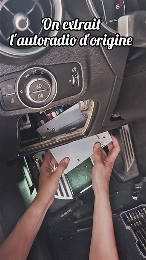 We install a Carplay / Android auto box on Alfa Romeo Stelvio