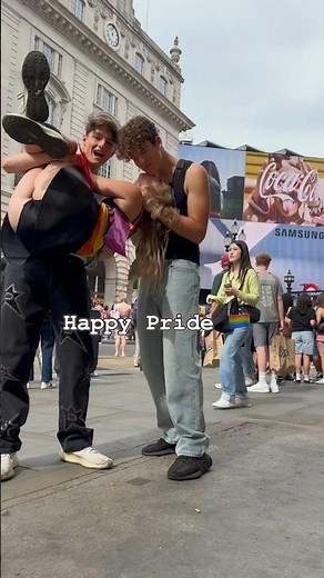 I love my GAY 🏳️‍🌈 boys 😍 ‪@svandyloveshorts‬ #lgbtq #pride #pridemonth #cute
