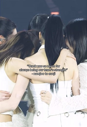 Apink's Strong Bond: Eunji and Namjoo's Heartfelt Moment