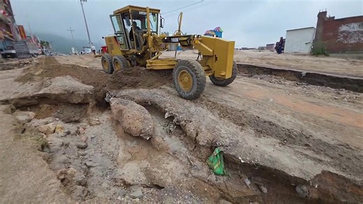 #EnVivo🔴🟢⚪️ ATENDEMOS LAS VIAS PRINCIPALES DE APIPA | Municipalidad Distrital de Cerro Colorado