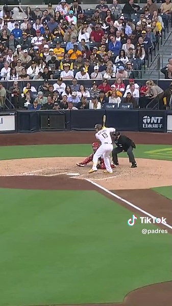 Who has hit the most home runs at Petco Park? The Man(ny) himself! 👑 #mlb #baseball #baseballtiktok #mannymachado #petcopark