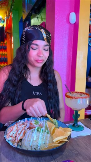 La Pachanga | CONSEJO MILLONARIO o $20 😎 ¿Que aconsejarías tú? 👀 #HappyHour👇 Lun a Vier 11am-7pm 🍸Margaritas La Peda $6 🍹Bravada $6 🥃Dewars 12 $6... | Instagram