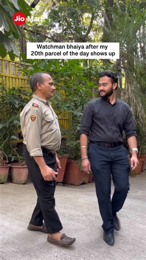 JioMart on Instagram: "Jab tak Grand Republic Sale chal rahi hai… yeh toh roz hoga hi😌🛍️ Get your favourite products at up to 80% off on JioMart Scheduled. (Shop On JioMart, Best Deals, Best Offers, Home, Lifestyle, Fashion, Electronics, Smartphones, Furniture, Kitchenware, Toys, Sportswear, Fits, Trends, TV, Republic Day Sale, Grand Republic Sale)"