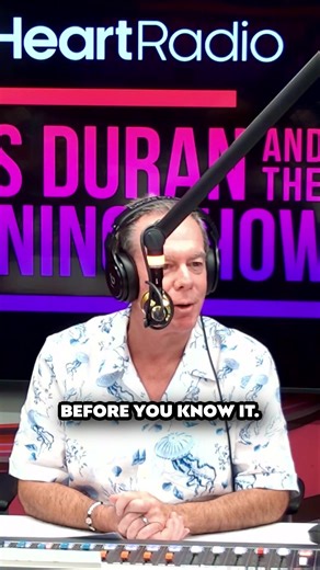 Tiny nuclear reactors could be hitting the market in under a year! The Department of Energy just selected 11 companies to develop small high-tech reactors to power AI and data centers. Elvis predicting we'll buy mini nuclear reactors on Amazon in five years. What could possibly go wrong with mini nuclear reactors in every home, right? 🤷‍♀️⁣ | Elvis Duran Show