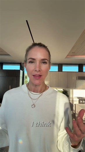 The food pyramid just flipped 🥗🍩