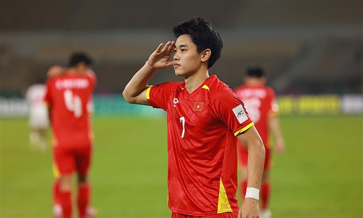 Vietnam forward Nguyen Dinh Bac beats Chinese rival in U23 Asian Cup favorite goal voting