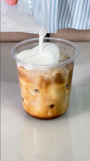This is how you can make your own Toasted Hazelnut Coffee #caffeespresso #hazelnutcoffee #drink