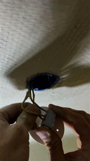 Comment installer une douille dcl #lumière #dcl #lumiereplafond