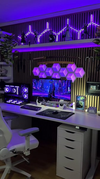 I’m just loving my build in the lian li o11d mini v2 flow😍 Full build details⤵️ Case: lian Li o11d mini v2 flow Cpu: Ryzen 7 7800x3d Gpu: Nvidia Rtx 4080 super Psu: Lian Li RS1000G Ram: Corsair vengeance 32gb ddr5 Aio: lian Li hydroshift II LCD-C 360 Fans: lian Li uni fan sl-inf wireless 120mm Storage: Kingston fury renegade 2TB #lianli #lianlibuild #dreampc #setupinspiration #pcsetup