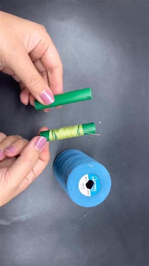 Tre Fa on Instagram: "Tip: Transfer the thread from the large spool to the small spool. #sewing #sewingtipsandtricks"