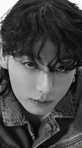 世界的なアイコンが着用するアイコニックなデニム。 Jung Kook／ジョングクの動くポートレート。 Directed by Park Jong Ha Shop Now：http://bit.ly/3JLwD0g | Calvin Klein