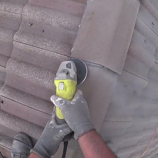 Repainting concrete tile roof #shortsyoutube #tutorial #diy #tips 👍& 🔔