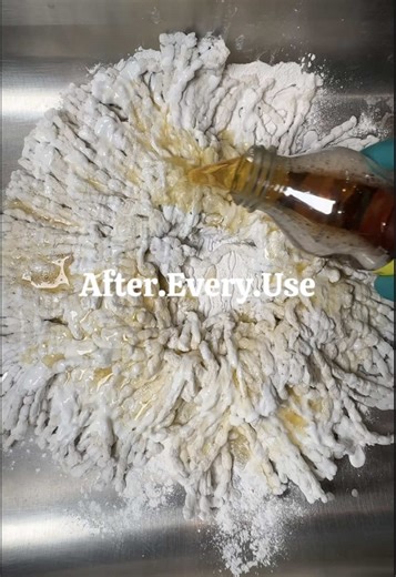 Best Method to Clean a Dirty Mop Head