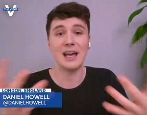 23K views · 203 reactions | "I JUST COULDN'T KEEP GOING ANYMORE." YouTube star Daniel Howell shares what triggered his hiatus from making videos and his decision to come out as gay upon his return: "This wasn't just something that I had to do for myself, I had to ... be there for a younger person that may have just been like me." abcn.ws/2CcjBVI | The View | Facebook