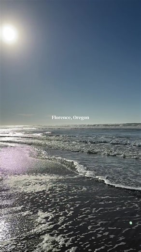 Vivian ☾𖤓 (@thesongofvivian)’s videos with Pacific Coast Highway (Reggae Remix) - The Hip Abduction & Trevor Hall & Johnny Cosmic