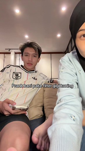 Prank Gigi Kuning ke Bani saat Sariawan — Reaksi Disa Lucu