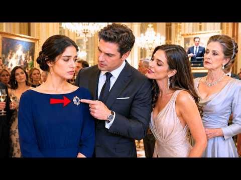Riram da Joia Velha da Esposa Diante da Amante, Mas o Avaliador Revelou Que Valia Milhões!