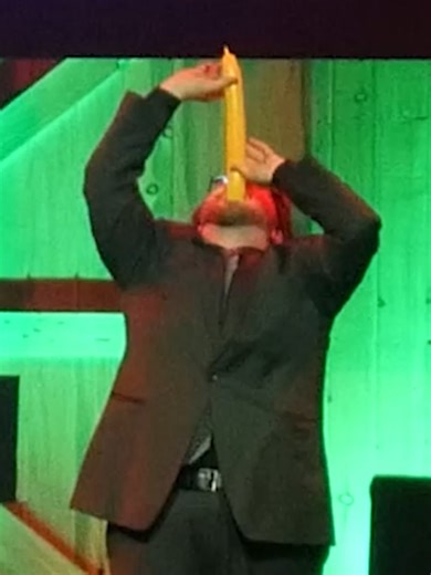 THE MOST DANGEROUS MAGIC TRICK THAT I KNOW HOW TO DO #magictricks #magician #magictrick #magic #BradenCarlisle #crowdwork #performance #comedy #magicshow