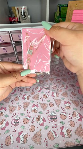 11 reactions | Order #10011643. Thank you for your purchase Tammy  !! Enjoy Free Shipping when you Shop with us at 殺️➡️www.mdeevinebeauty.com. #beautyscoops #asmr #giftideasforher #asmrmakeup #coffeecup #asmr #satisfying #asmrmakeup #makeupaddict #makeup #beautyscoops #mystery #surprisescoops #makeup #makeupmusthaves #viralreelsfacebook #viralpost2025シ #reelstrending #trendingnow | Thee Valdez | Facebook