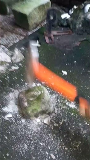 *🛠️ "This Hammer Rock-Breaking Trick Left