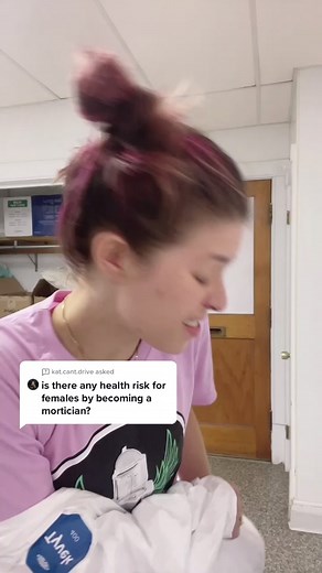 Answering Mortuary Science Questions with Dr. Beaverhausen