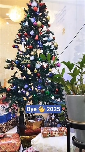 Christmas tree # rocking around the rtree#bye 2025#shorts