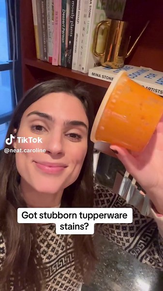 Tupperware trick to remove stains! @Tupperware U.S. #tupperware #foodhack #kitchenhack #kitchentip #foodhacks