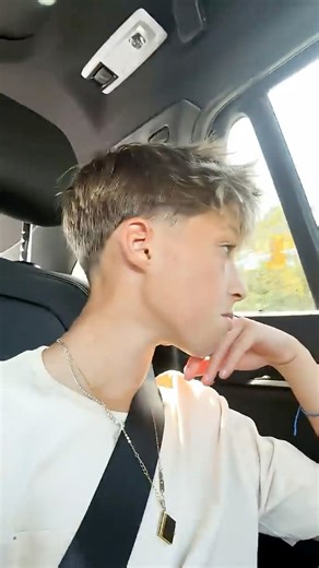 Wwwww song let get14k subs #relatable #funny #lol #dance #tiktok #foryou #song #shorts #comedy