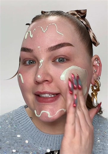 The @ErborianUSA CC Red Correct is now available @sephora. It is such a steady force in my routine. Kiss redness goodbye! #Sephora #ErborianPartner #CCRedCorrect #Sephorafavorites