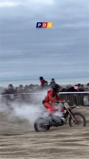 Pilote de Sable 🔵 on Instagram: "Ça vous est déjà arrivé 💥😬 ? Pour mettre toutes les chances de ton côté, va faire un tour chez @3as_racing : protège-radiateurs, durites renforcées, bouchon de radiateur, liquide de refroidissement Evans … Et toutes les pièces et accessoires spécial sable pour l’Enduropale du Touquet : tonnelle, pneus sable, tapis environnemental, masques roll-off. @pilote.de.sable #pds #pilotedesable #enduropale"