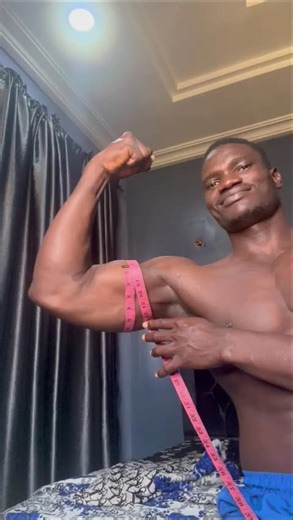 Measuring my big bicep #muscle #motivation #armday