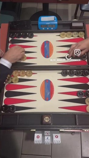 Khachik vs Onnig - EPIC #Backgammon CLASH [Manopoulos board]! 🎲🎲