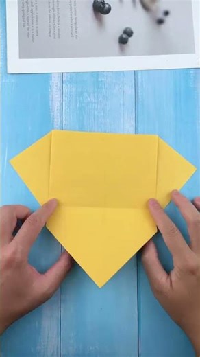 Bionic paper airplane that can flap wings is quite fun origami paper airplane