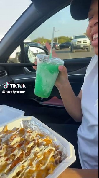 Delicious Car Meal Ideas: Enjoying Food on the Go