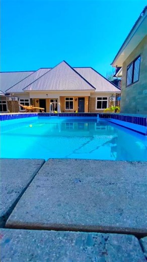 Where to Stay Between Arusha & Moshi 📍| Post & pre-flight relaxation done right at #ezmahomes 🙌
