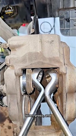 The Secret Way To Compress Pistons Using Only Leverage 🛠️🤯