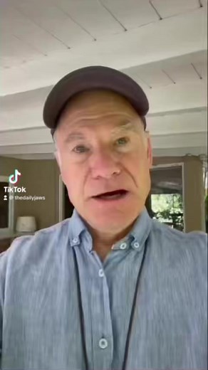 The most famous line from JAWS in celebrity voices. Because… summer! 🌞🦈 Via @jimrossmeskimen 🎙️ | The Daily Jaws