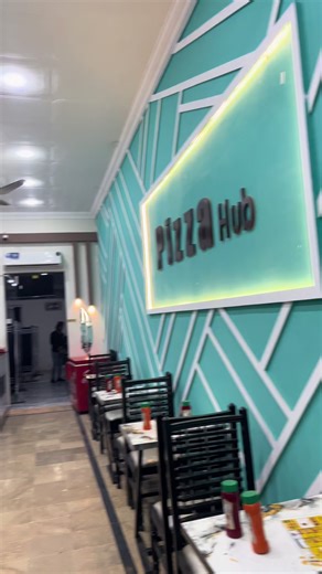 Contact-Free Pizza Delivery at Pizza Hub