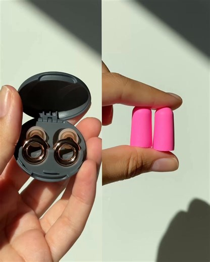 1K views | Attention nightlife lovers: Experience™ 2 earplugs are here⚡️ The same crystal-clear sound quality, now with a sleeker design and better fit. ⭐️ Great for live music, events and more ⭐️ Reduces noise ⭐️ Certified hearing protection ⭐️ Always a perfect fit ⭐️ Washable & reusable Ready to give them a try? Shop them now, risk-free. | Loop | Facebook