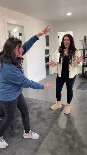 The good ol’ floating cup trick😉 Come see us for your dream home!! @kelliesawyer788 @Shelly Horsley #magictrick #realestate #floatingcup #dreamhome #fyp