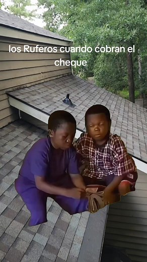 los Ruferos cuando cobran el cheque #roofing #humor | El rufero loco
