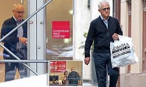 Former Australian PM Malcolm Turnbull visits wax clinic in New York