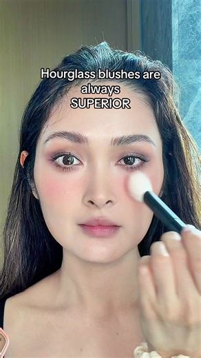 Hourglass Blush Review: Superior Makeup You Need