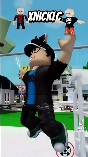 ela ia jogar cobra na piscina deixa o like e se inscreva no canal para ajudar eles